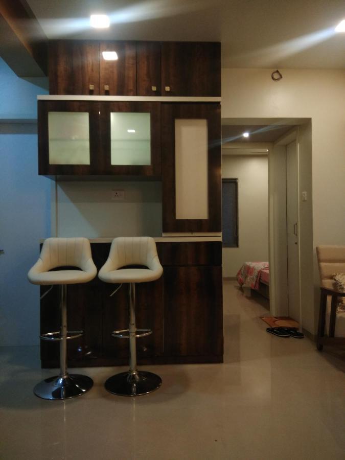 Parishreya Holiday Home لونافالا المظهر الخارجي الصورة