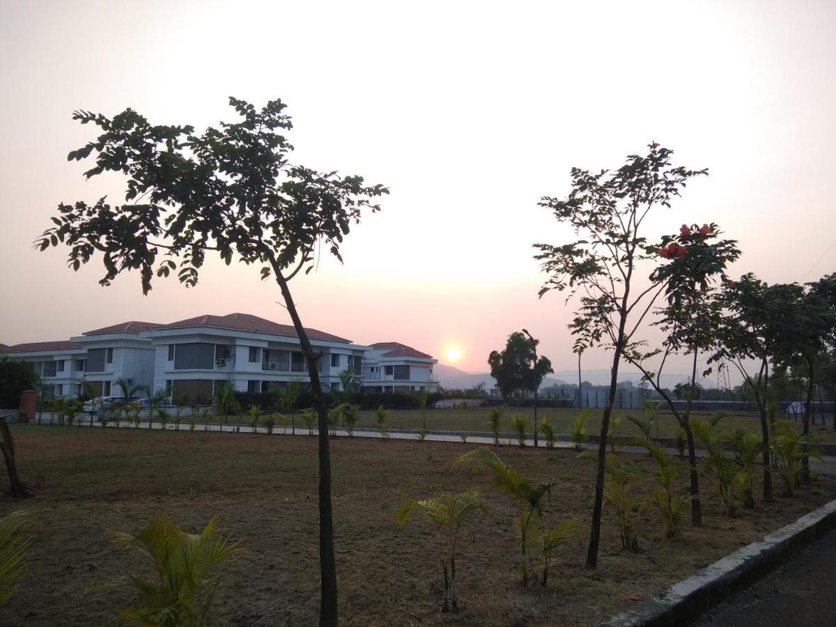 Parishreya Holiday Home لونافالا المظهر الخارجي الصورة